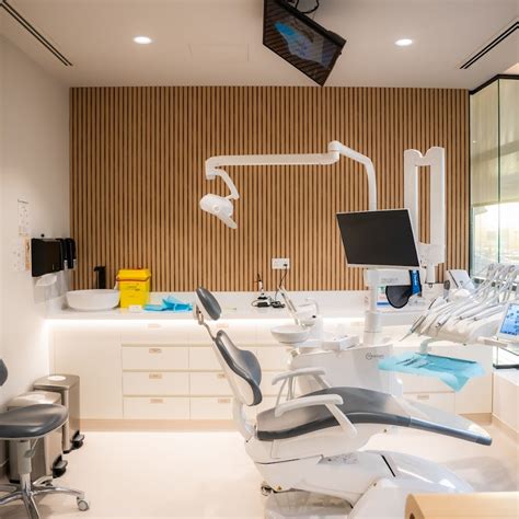 best periodontists near me.